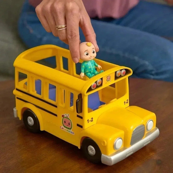 CoComelon Musical Yellow School Bus JJ Figure Character Toys  Babies Toddlers - Picture 7 of 12